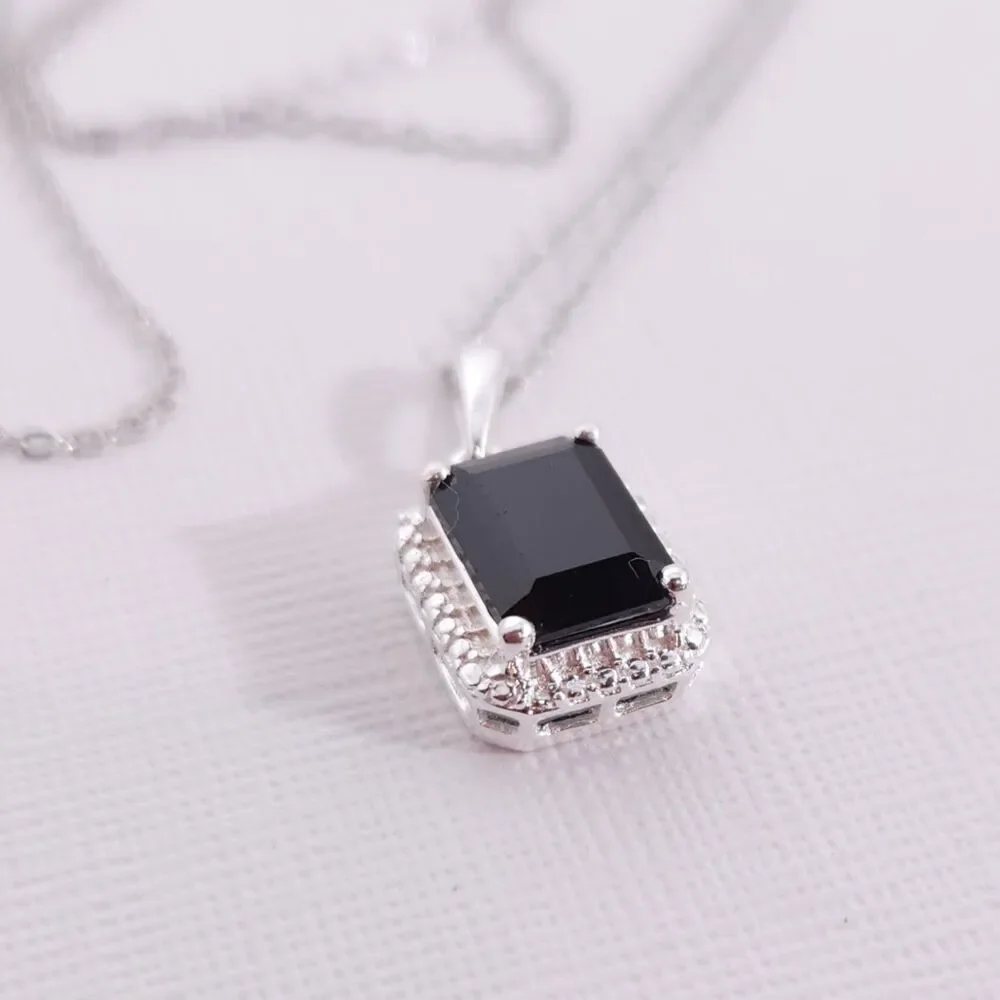 Thai Black Spinel Pendant Necklace & Chain Made in Italy